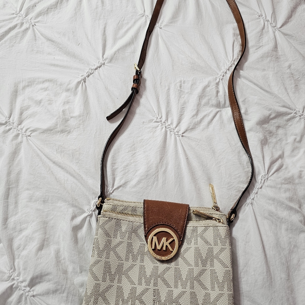 MK crossbody bag. NWOT!